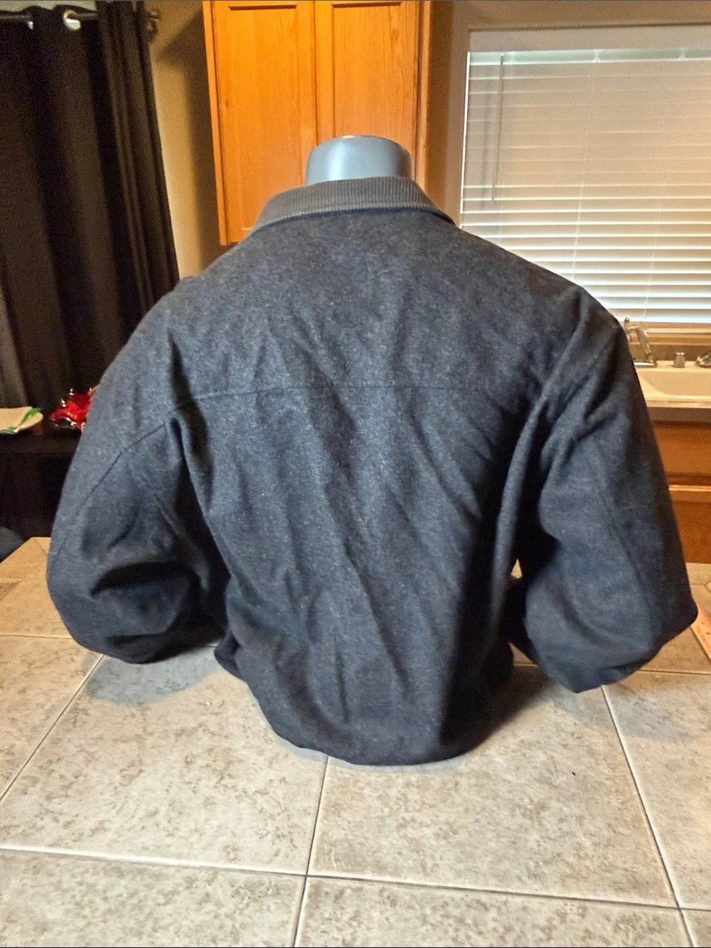 Nordstrom 65% wool Men’s Dark charcoal Gray Zip Jacket with Ribbed Collar Sz XL